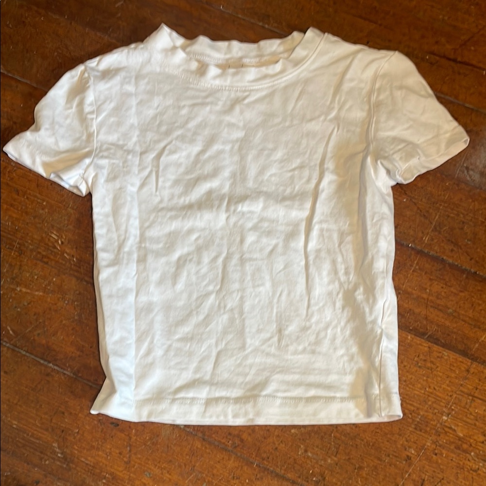H&M White Crop Top with Crew Neck and Relaxed Fit